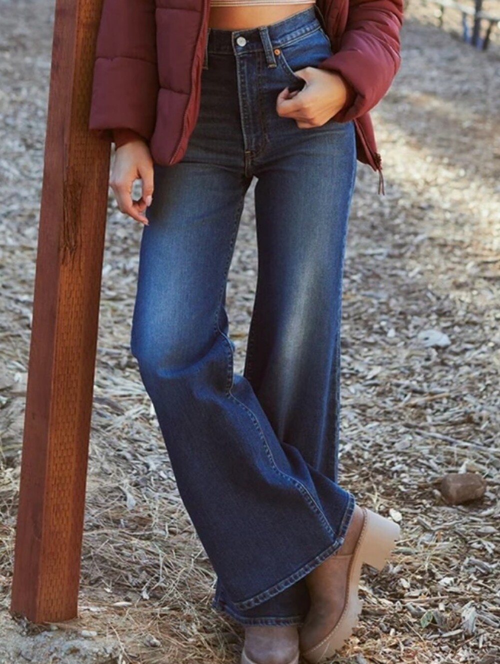 Levi's Ribcage Bell Jeans